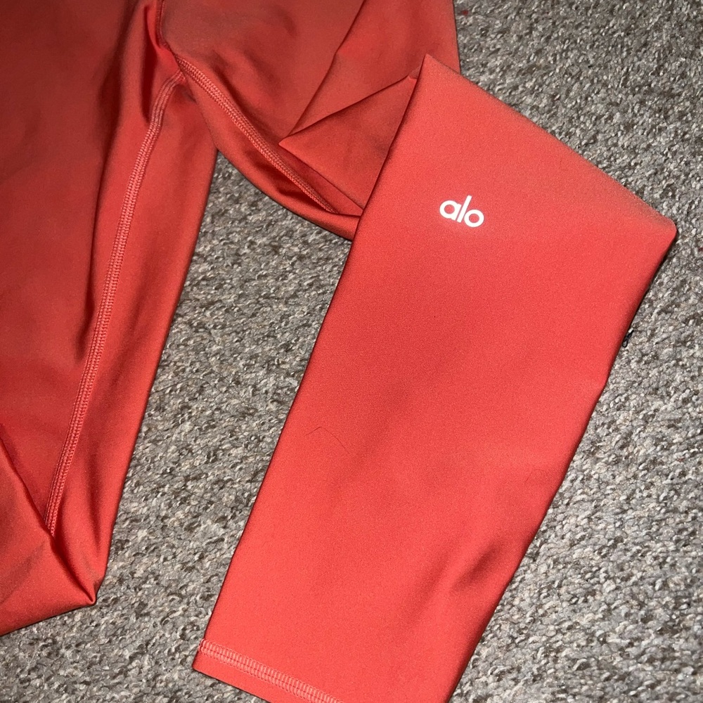 ALO Yoga Coral High-Rise Leggings - Picture 2 of 5